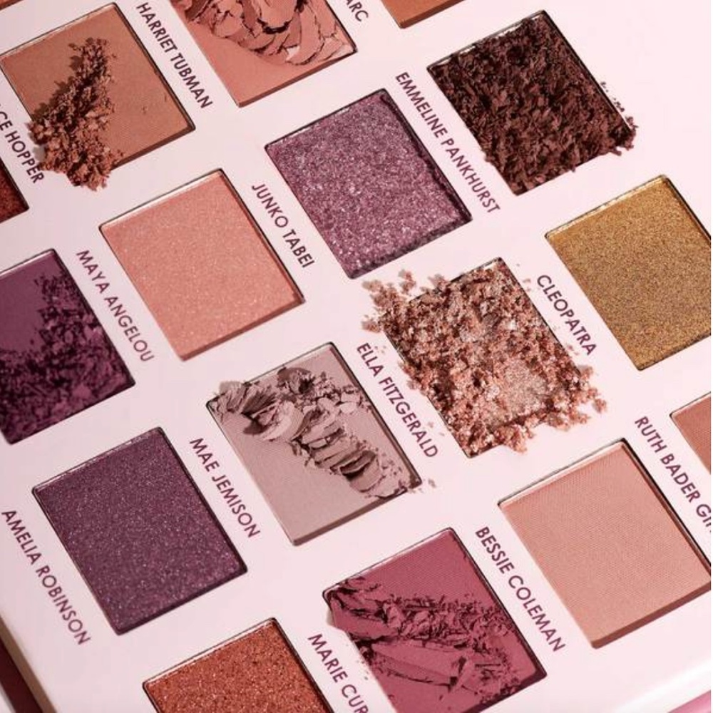 BNIB Ciate "I am a Woman" Palette